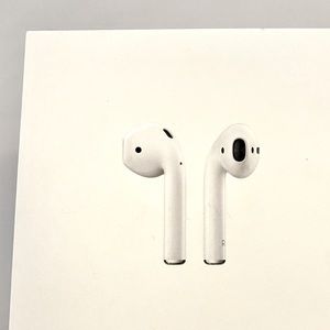 2nd Generation Apple AirPods Like New